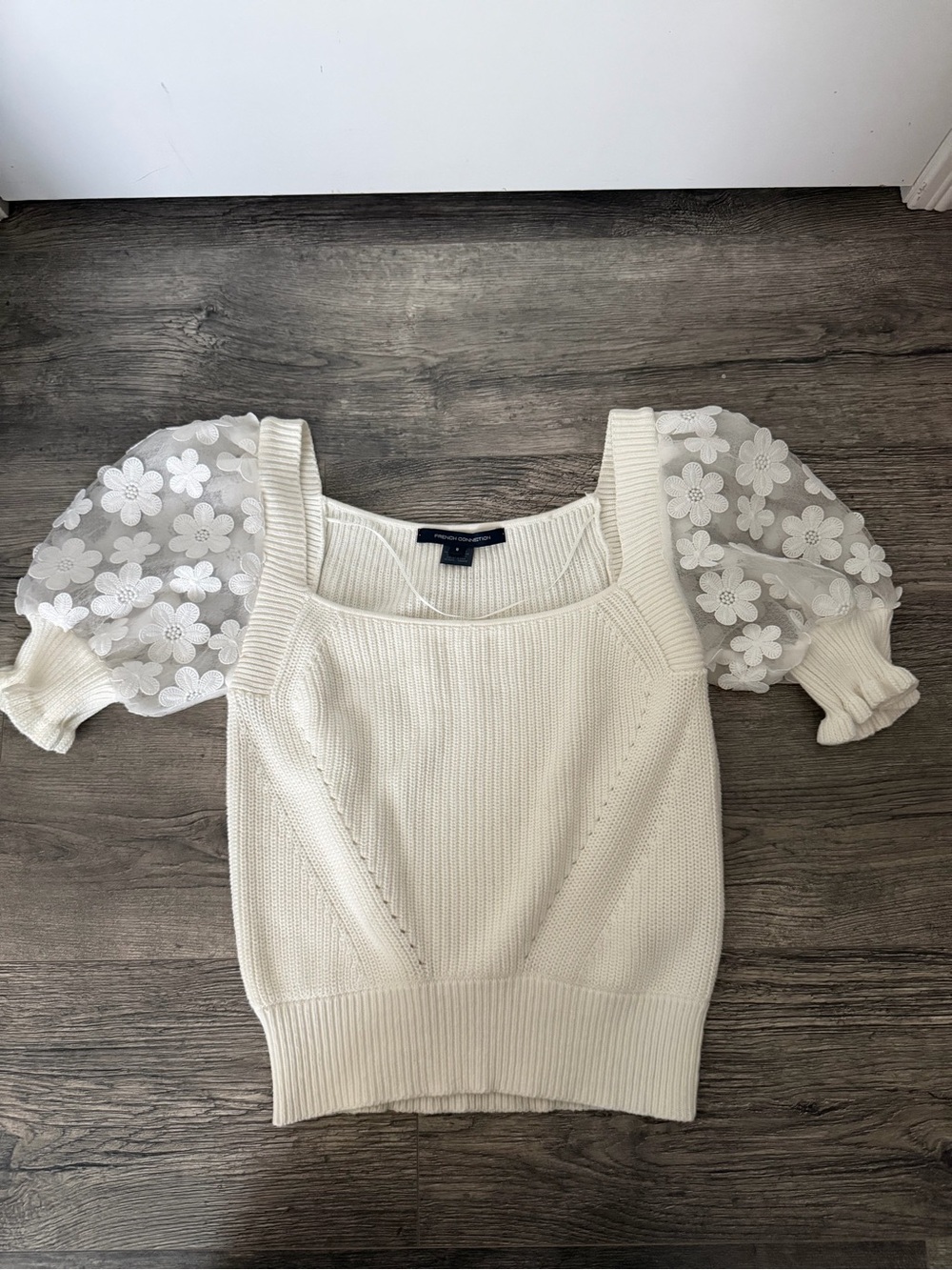 French Connection Floral Embroidered Puff Sleeve Knit Top - Size Small